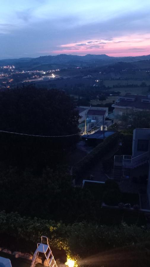La Violetta Villa Camerano Eksteriør bilde